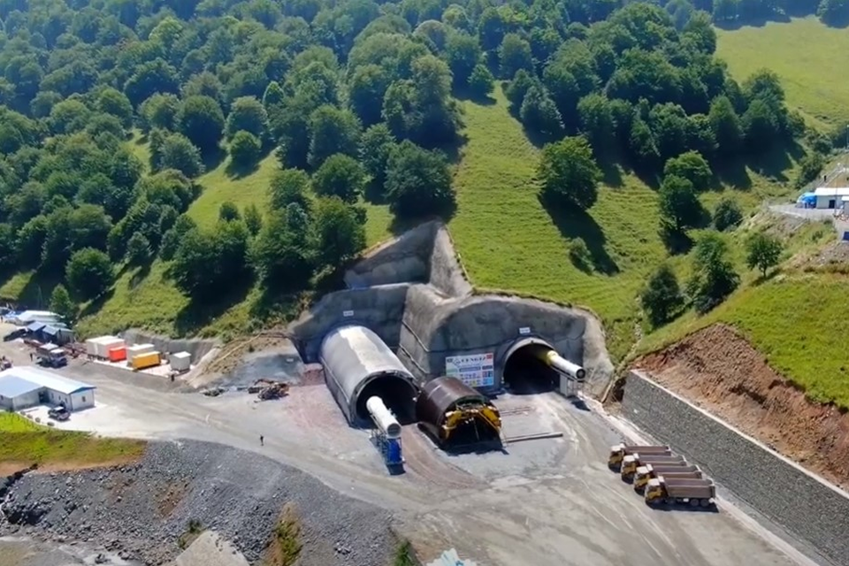 Murovdag tunnel